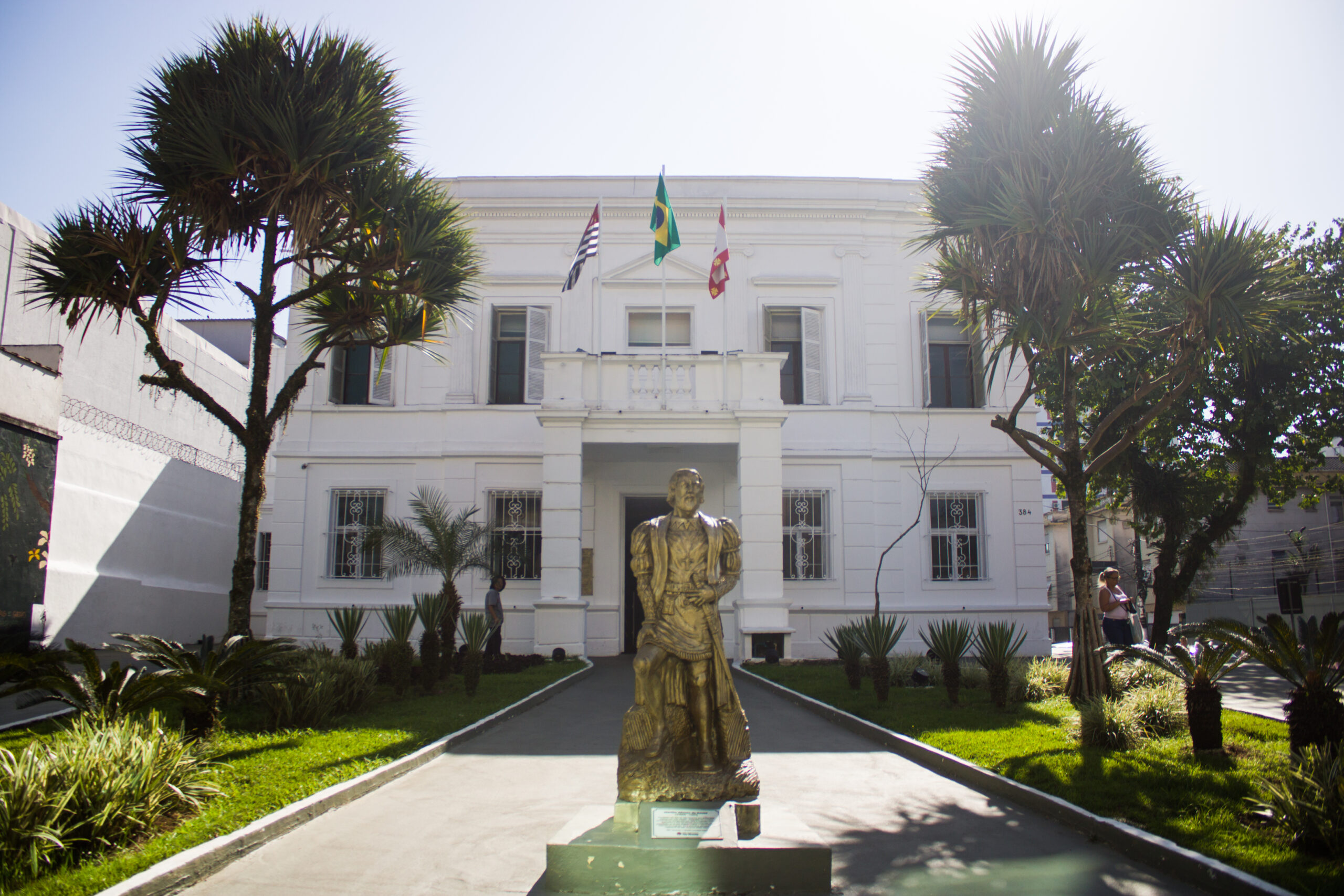 Concurso Prefeitura de São Vicente 2026: inscrições abertas para quase 300 vagas no litoral de SP