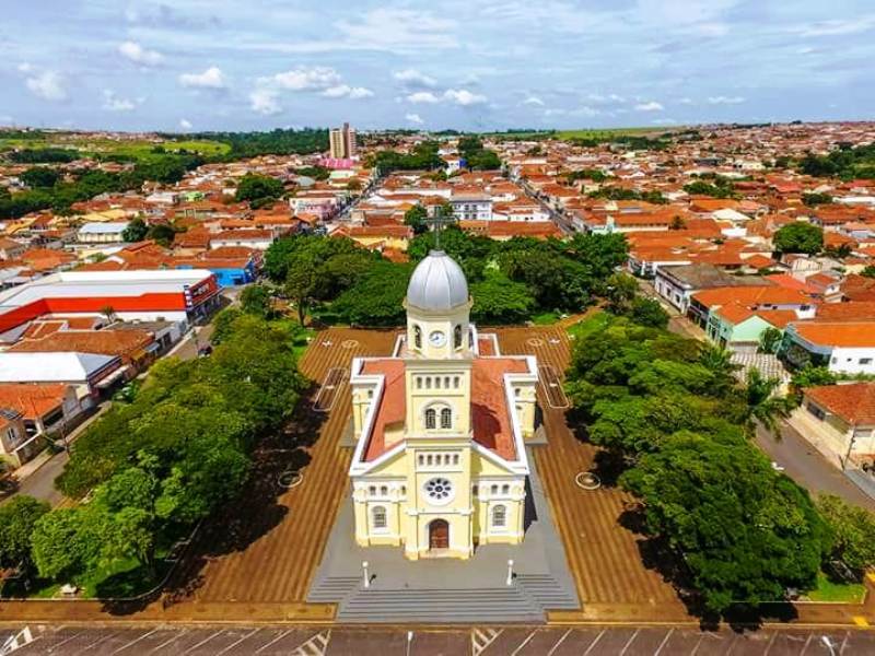 Prefeitura de Dois Córregos SP lança concurso com vagas em diversas áreas e salários que passam de R$ 6,5 mil