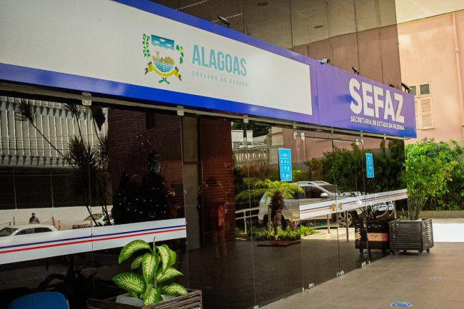 Concurso Sefaz AL: 100 vagas para auditor e salário pode passar de R$ 20 mil