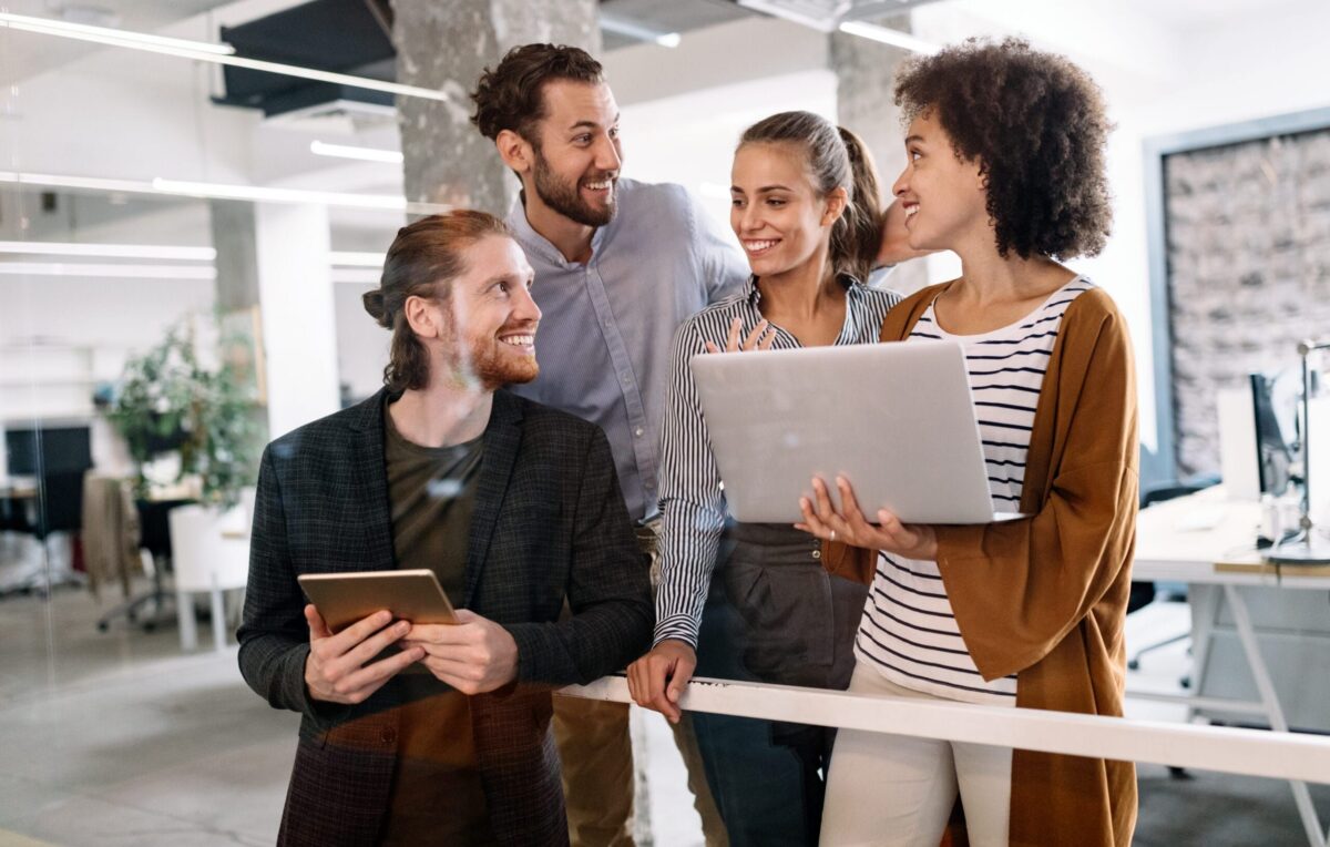 Simpress abre programa de trainee com vagas em 3 estados; veja cargos, salários e prazo